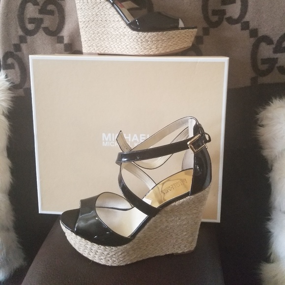 Michael Kors Shoes - Picture 1 of 5